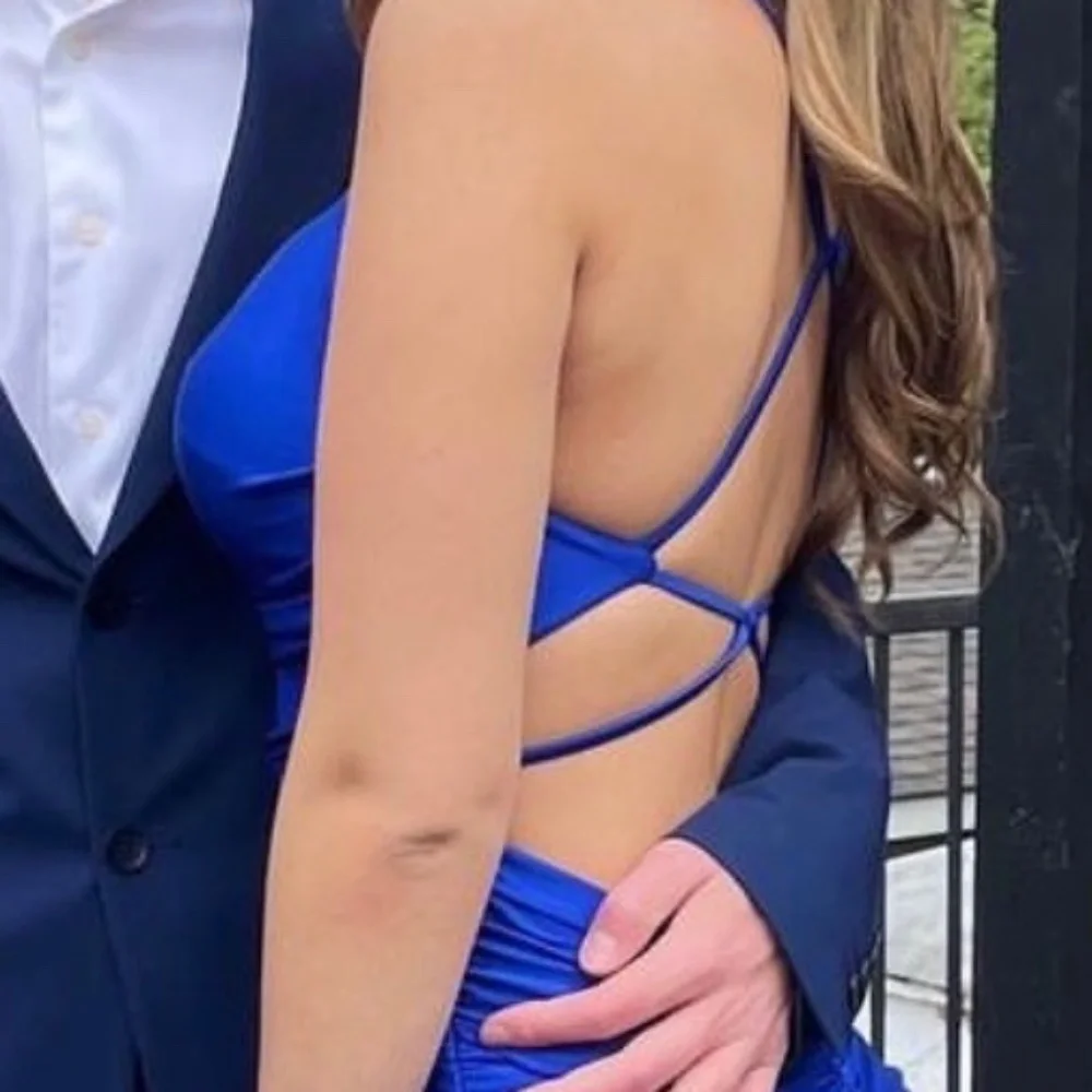 Stunning royal blue, open back mermaid prom dress from La Femme Size 4 - Picture 2 of 5